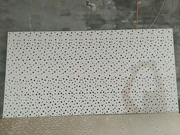 穿孔石膏板系列